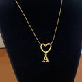 Collar con Inicial de Corazón en Acero Inoxidable