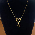 Collar con Inicial de Corazón en Acero Inoxidable
